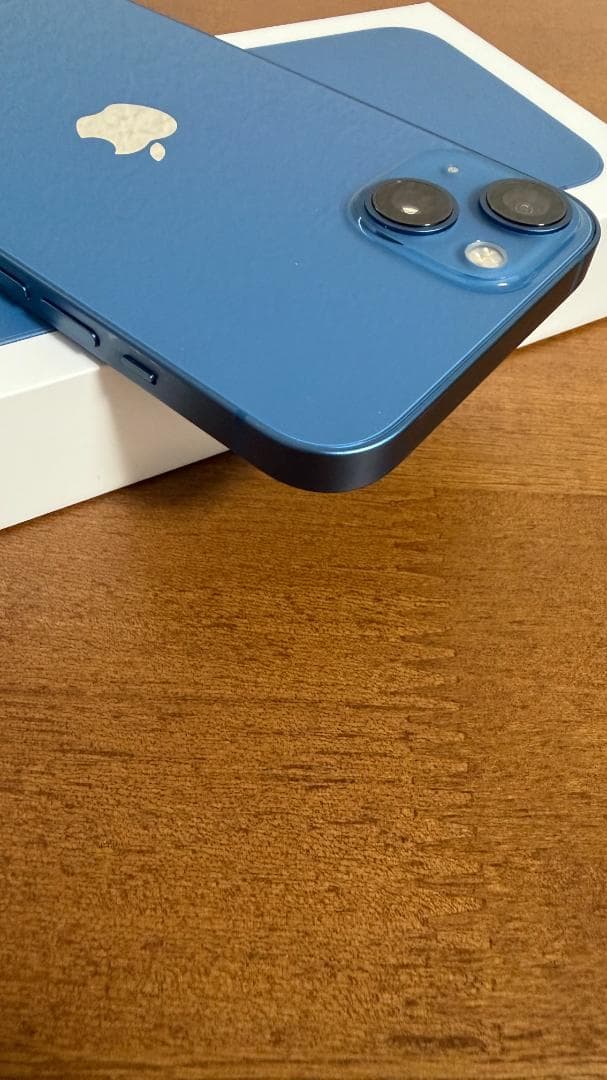 【美品】【箱・ケーブル付】iPhone 13 256GB ブルー SIM フリー