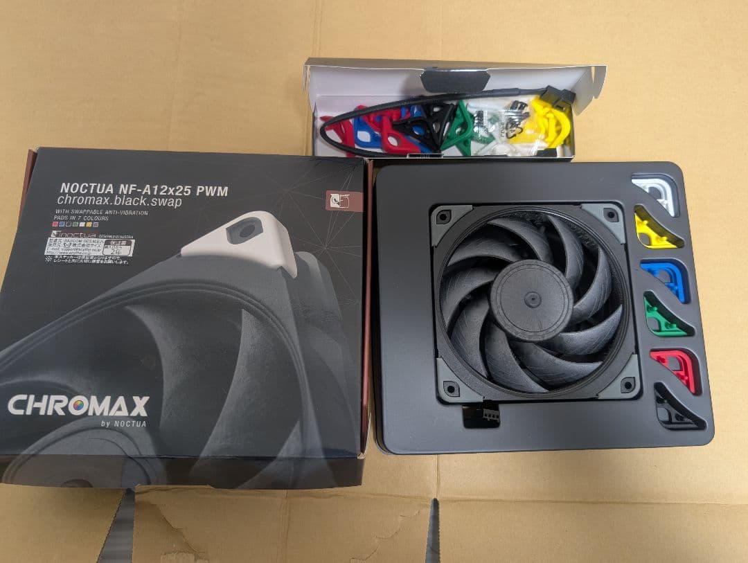 NF-A12x25 PWM choromax.black.swap 2個