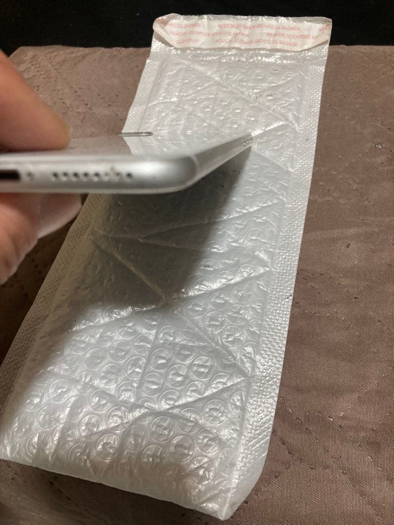 iPhone 8plus64GBホワイト 本体のみバッテリー100%