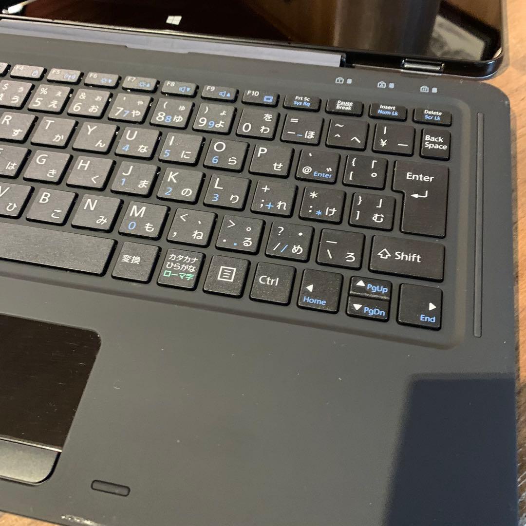 富士通　タブレットノートPC ARROWS Tab R726/P 2018年製