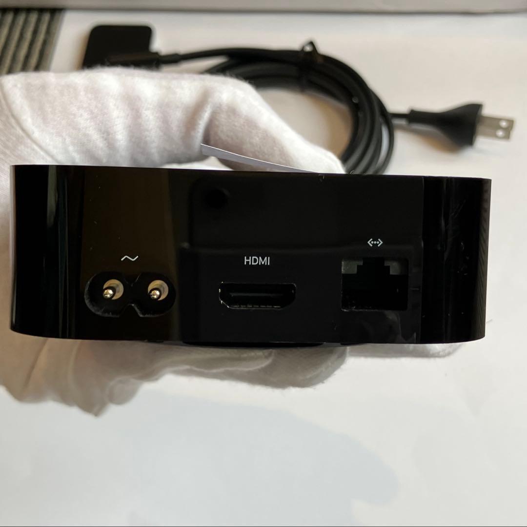【4K】Apple TV アップル 本体 リモコン 32GB 【第5世代】①