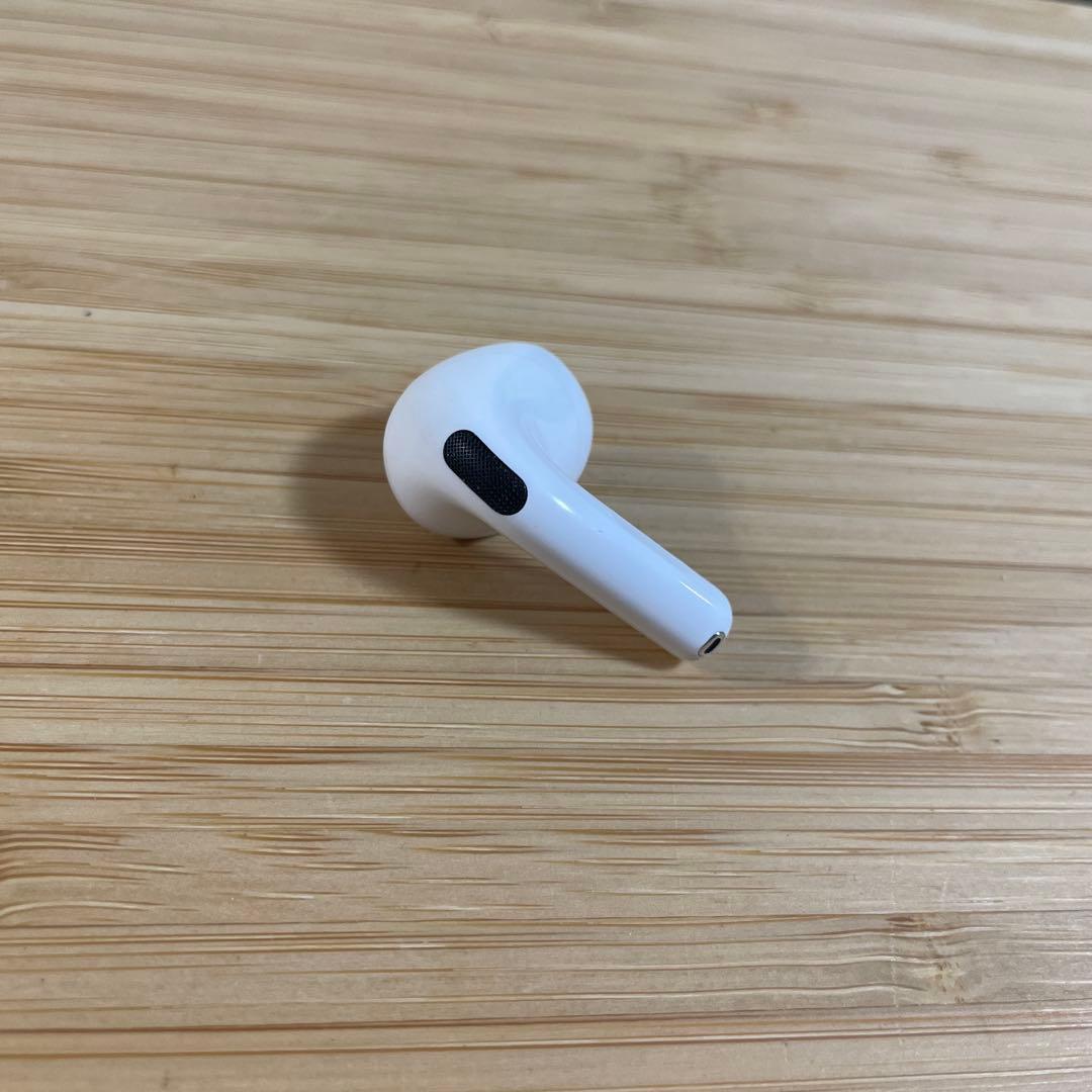 ⭐️Apple⭐️AirPods 4世代 R 右耳 ノイキャン無し A3050 ③