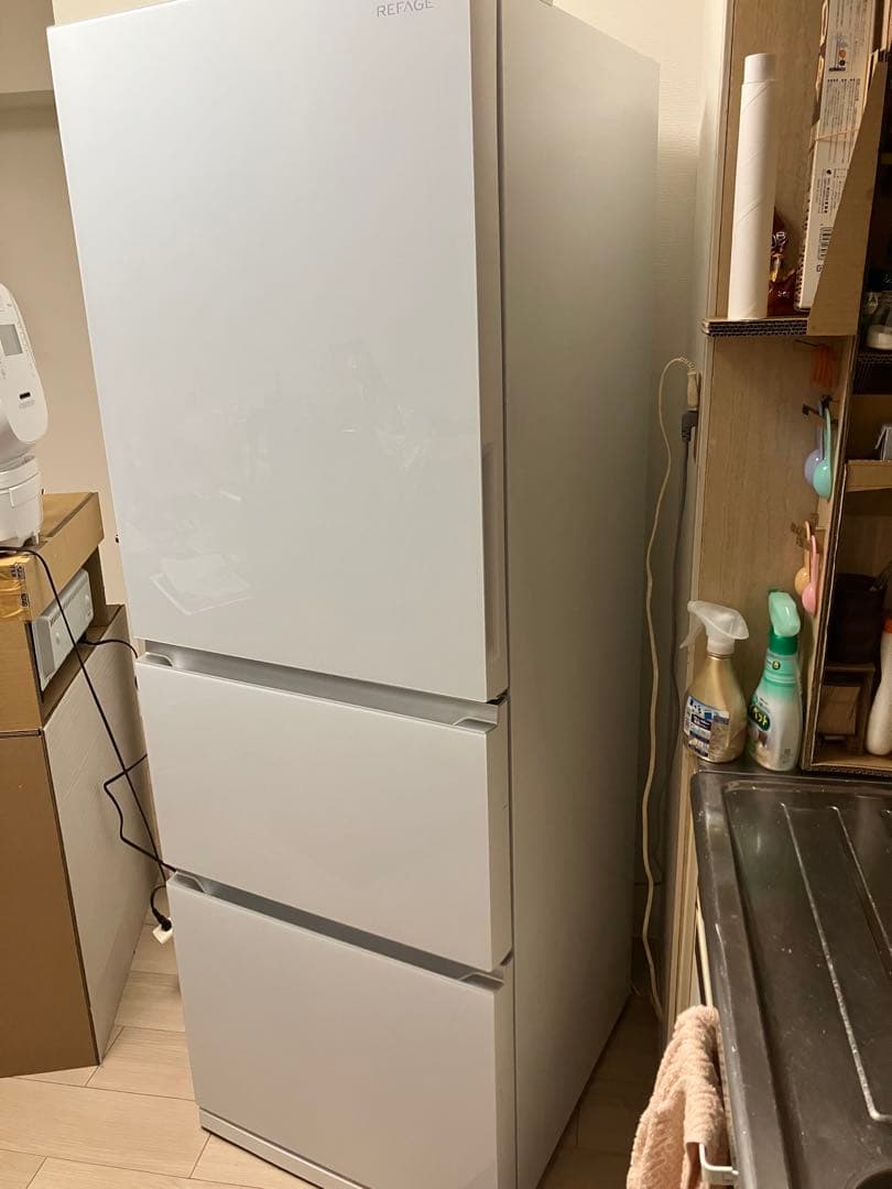 送料込み！3ドア冷凍冷蔵庫　YRZ-F36K 358L
