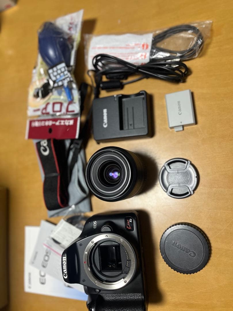 【4/5再々お値下げ】Canon EOS KISS X2デジタル一眼レフカメラ
