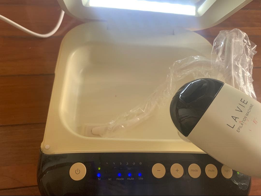 家庭用光美容器 LAVIE（ラヴィ）