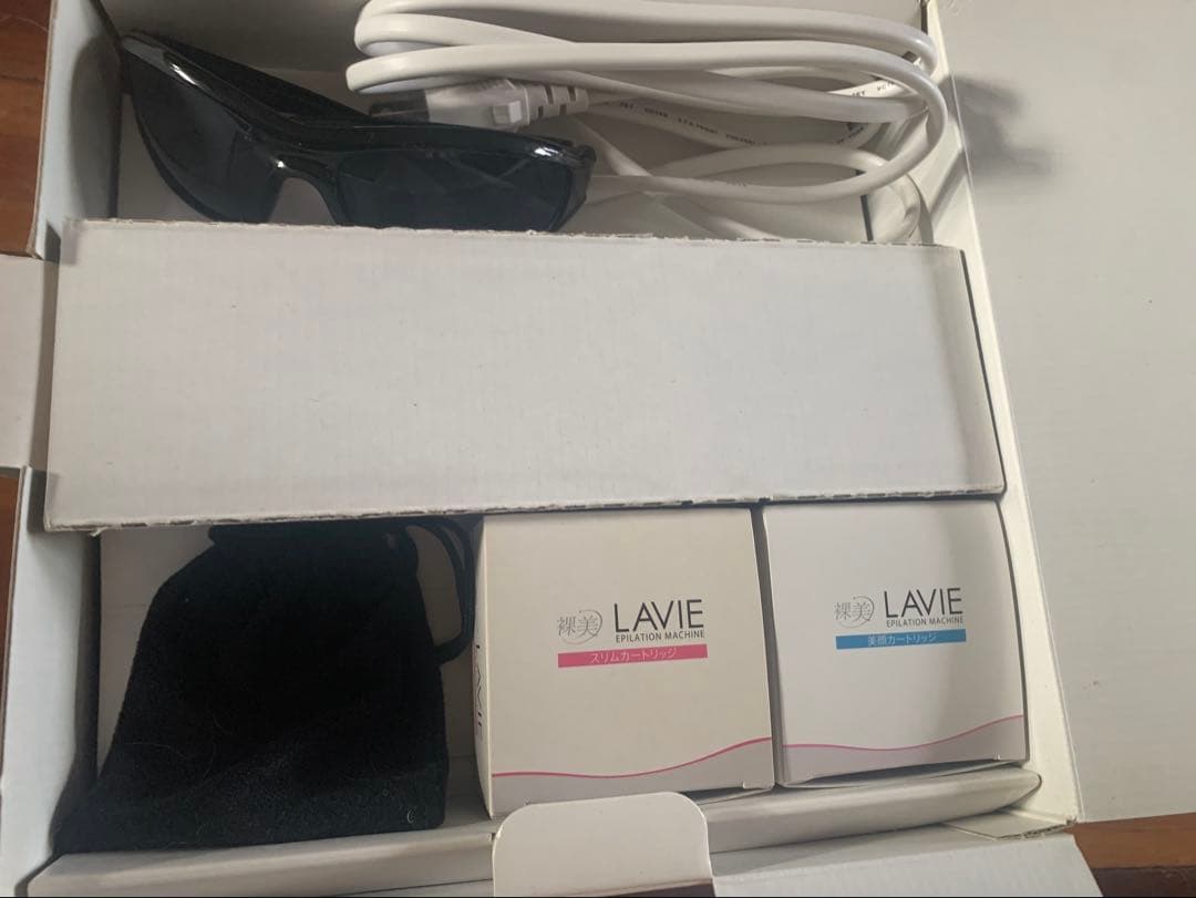 家庭用光美容器 LAVIE（ラヴィ）