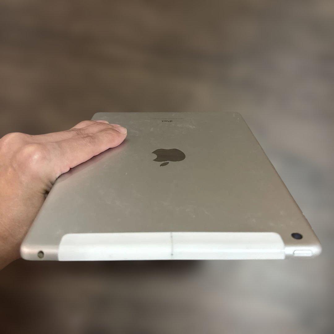 iPad 第5世代 32GB SIMロック解除済