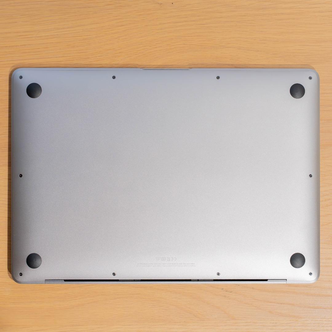 MacBook Air M1 13インチ　スペースグレイ