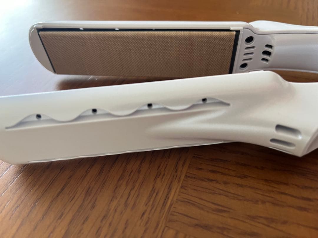 KINUJO 絹女　LM-225 ストレートヘアアイロン 1回使用 箱・保証書付