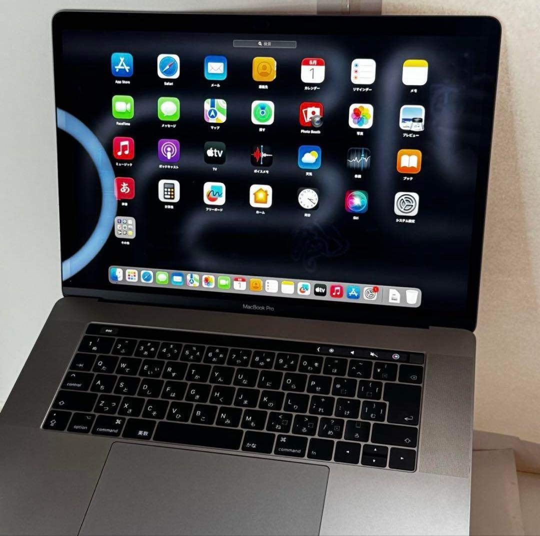 【美品】MacBook Pro 15㌅ タッチバー 6コアi7搭載sequoia