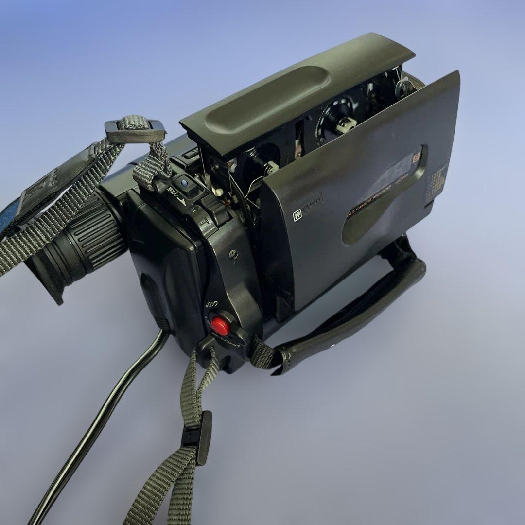 【美品】SONY Handycam Video8ビデオカメラCCD-TR250