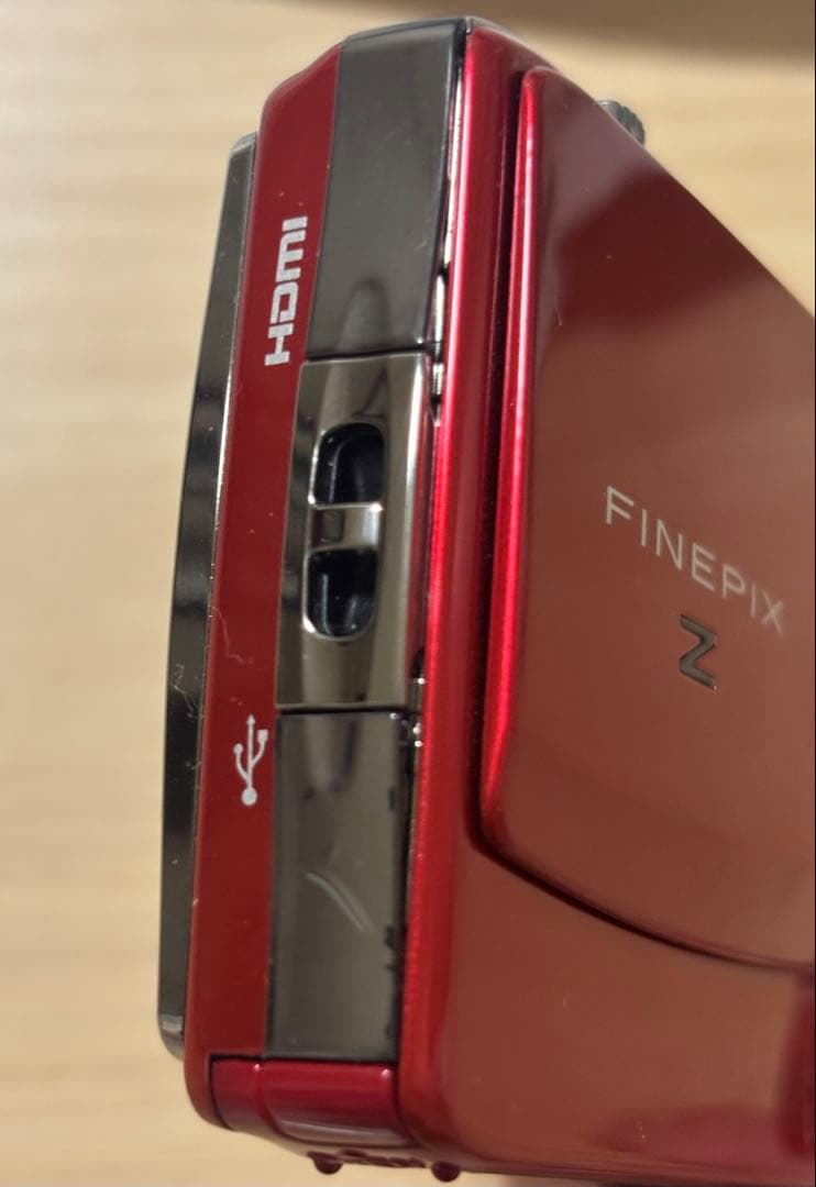 FUJIFILM FinePix Z900EXR レッド