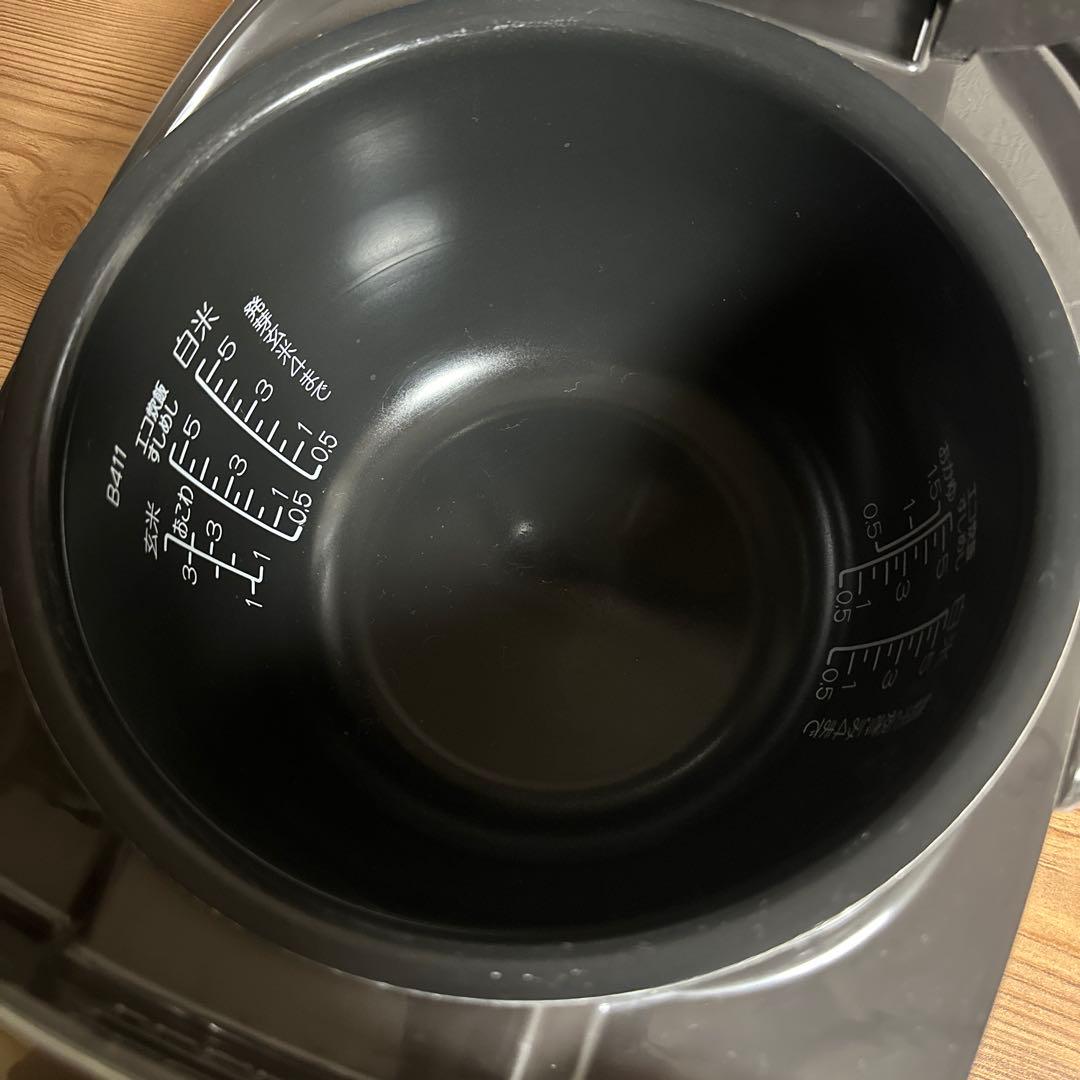 象印 IH炊飯ジャー 極め炊き 豪熱沸騰IH NP-VD10 5.5合 送料込み