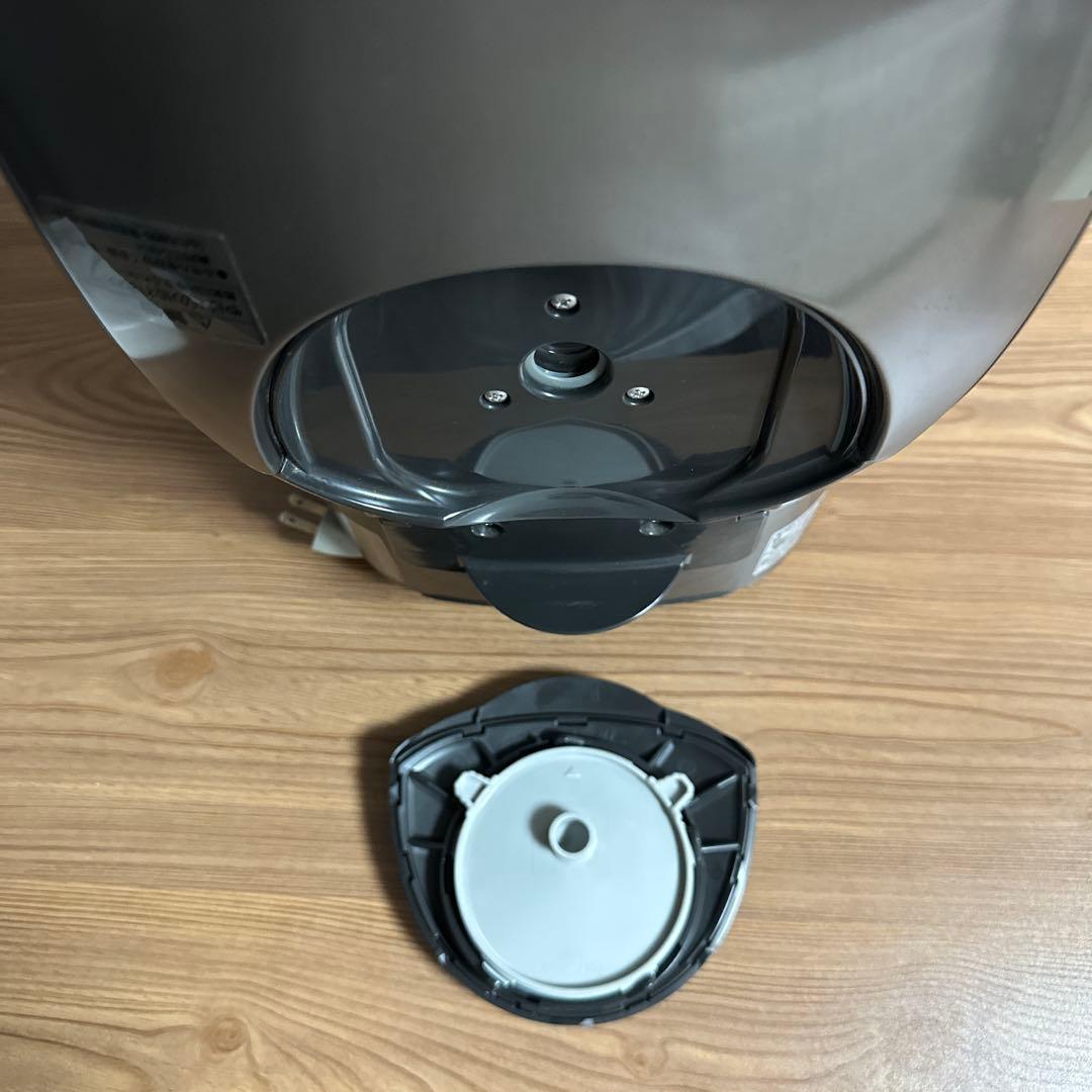 象印 IH炊飯ジャー 極め炊き 豪熱沸騰IH NP-VD10 5.5合 送料込み