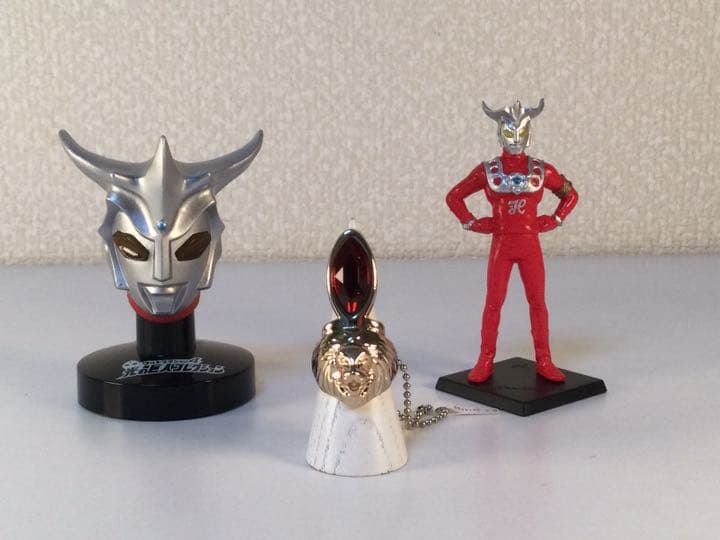 ウルトラマンレオ 変身アイテム & マスクコレクション & HGフィギア セット