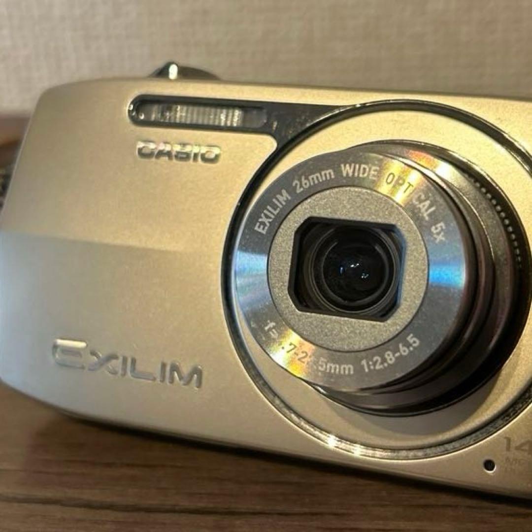 【美品】CASIO EXILIM EX-Z2300 デジタルカメラ ゴールド