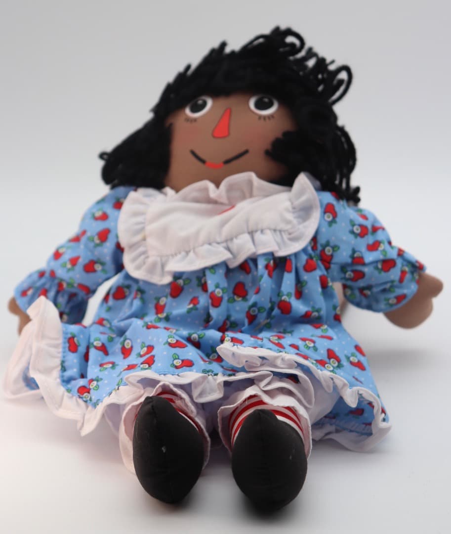 レアアイテムRAGGEDY ANN-アフリカン・アメリカン 苺模様のドレスの人形