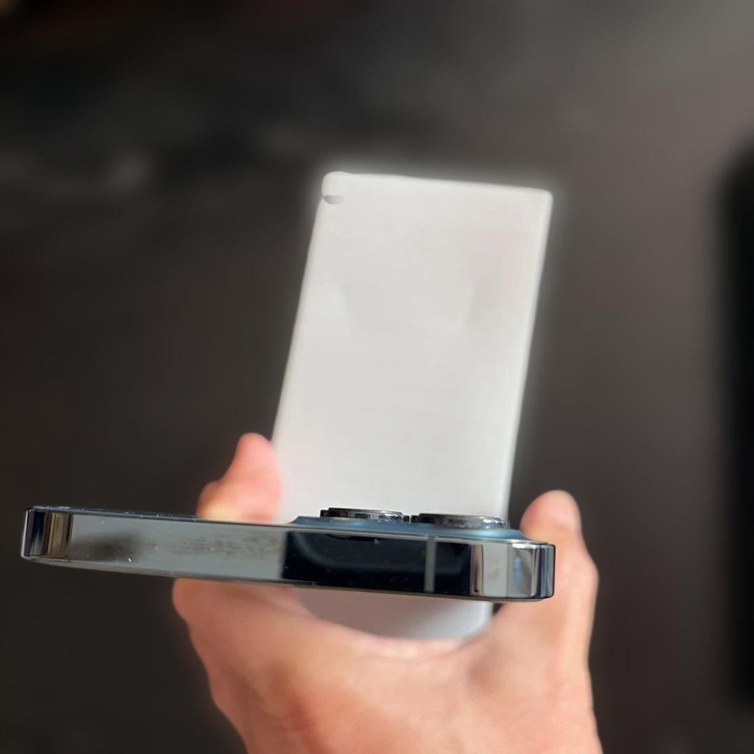 iPhone 12 Pro Max 128GB ケース付き　SIMフリー