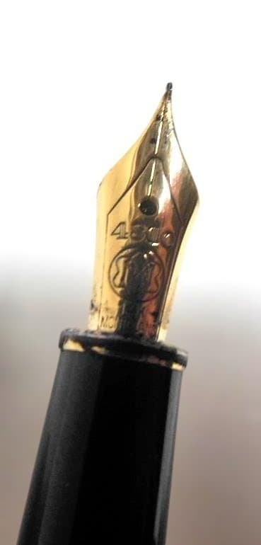 MONT BLANC MEISTERSUTUCK　4810 14K 万年筆