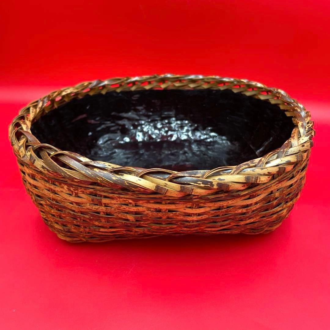 【茶道具】虎竹 炭斗（すみとり） 風炉用 横アミ 敷板/内塗り仕上げ