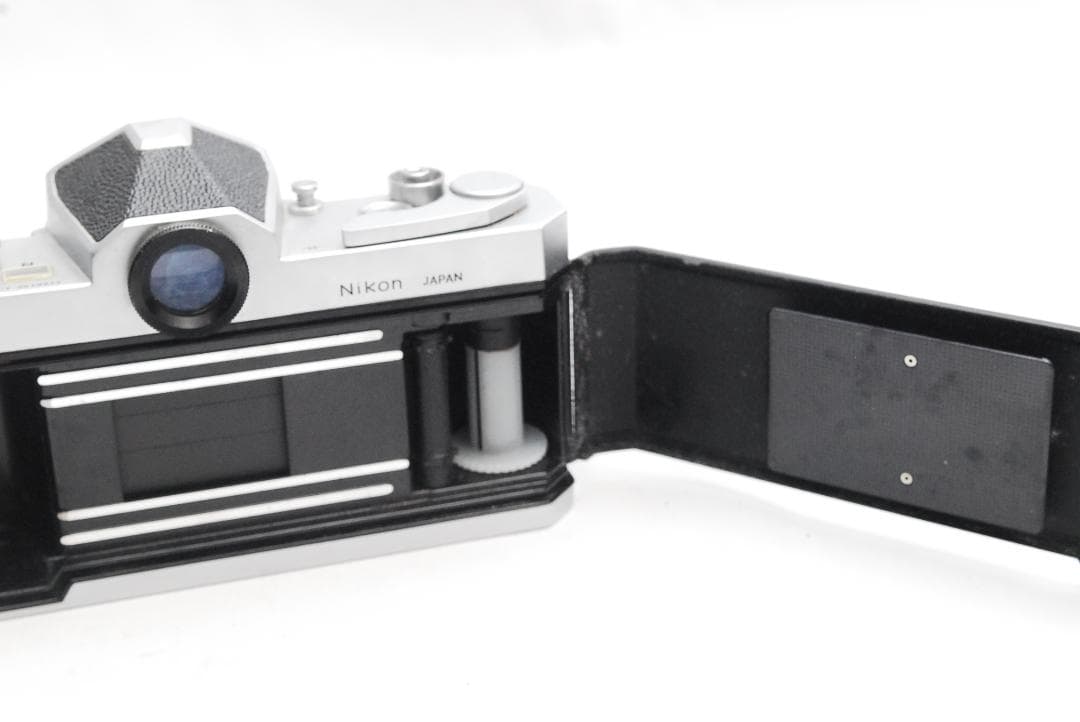 フィルムカメラ Nikon Nikomat/NIKKOR H 1:2 f=50mm