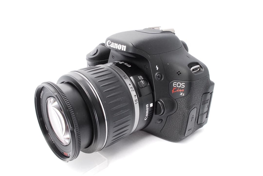 Canon kiss X5✨傷の少ない美品✨一眼レフ　付属品付きすぐ使える♪