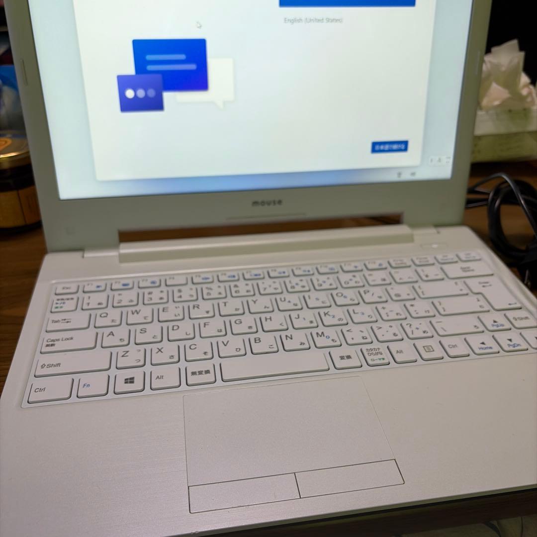 【ジャンク】mouse ノートPC 初期化済み Windows11 充電器付 白