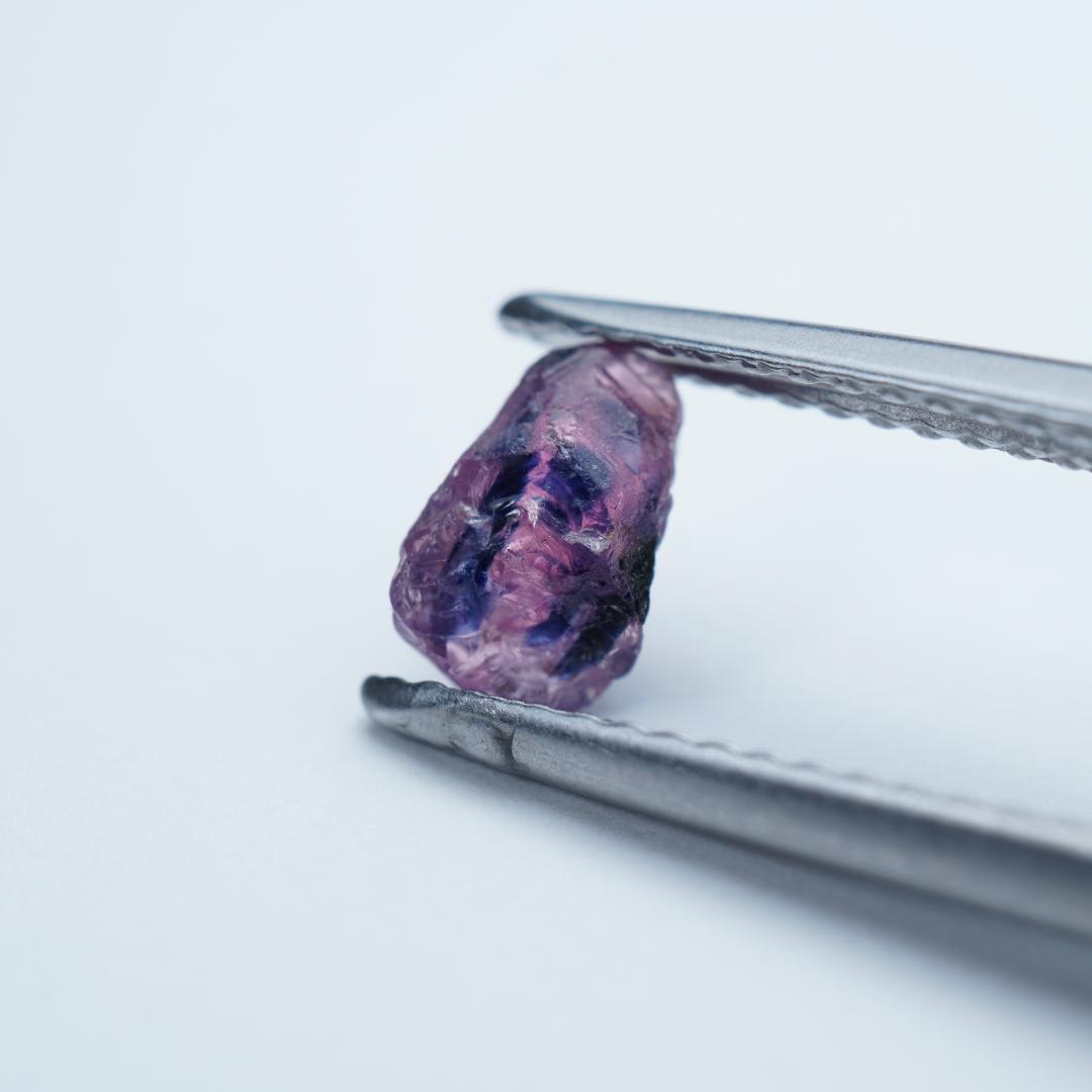 バイカラーウインザサファイア結晶 原石 タンザニア産