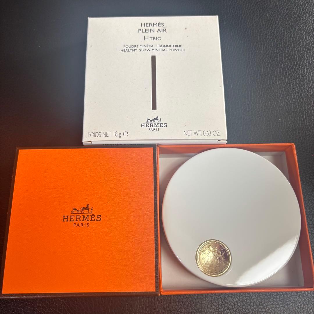 エルメス フェイスパウダー ボン ミン 01 18g HERMES 新品未使用