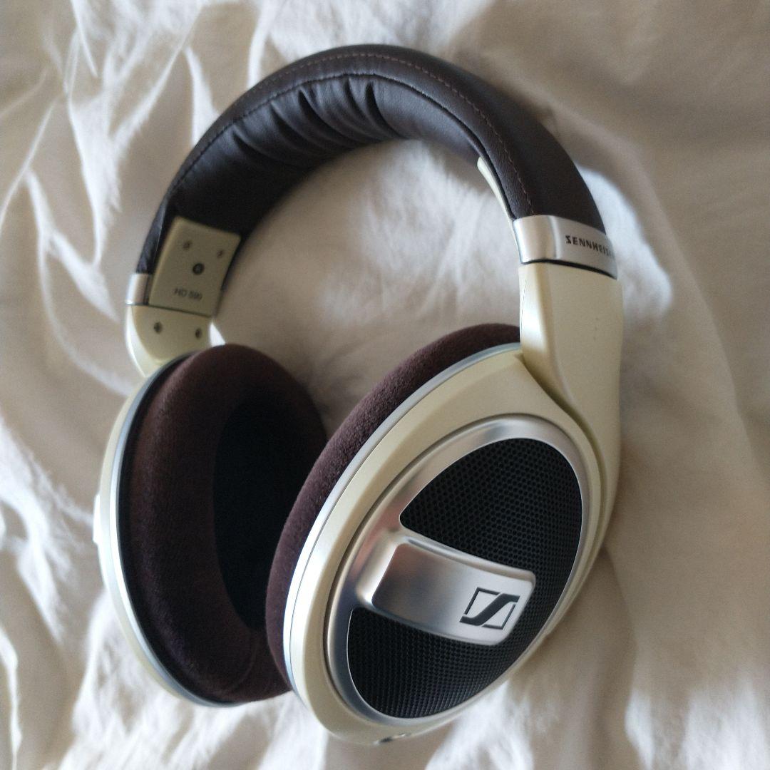 美品　ゼンハイザー　HD599