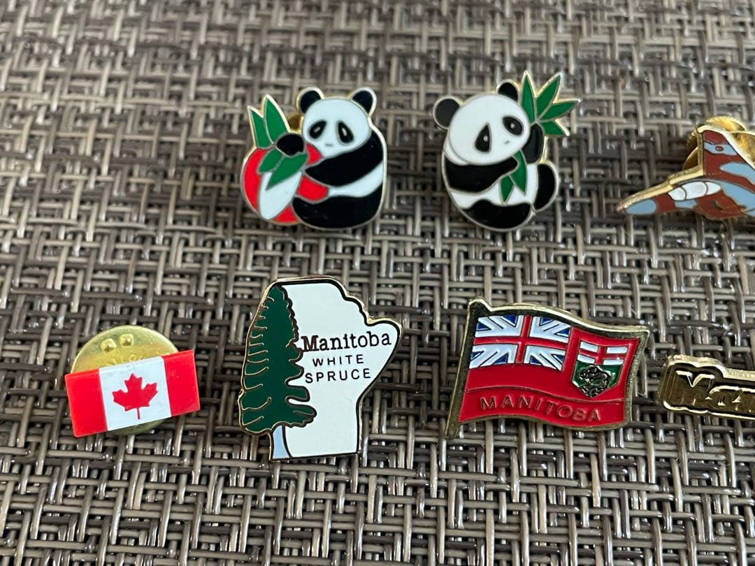 カナダ　ピンバッジ　マニトバ　manitoba ピンズ　ピンバッチ　レトロ