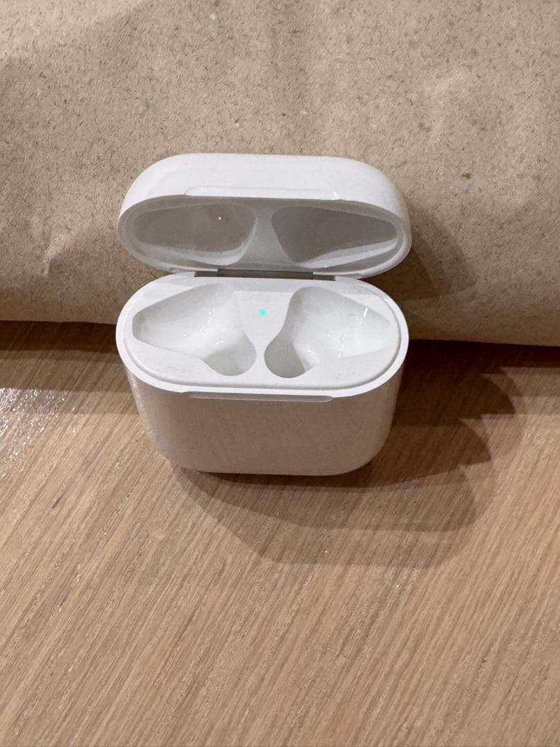 Apple AirPods 第2世代　白
