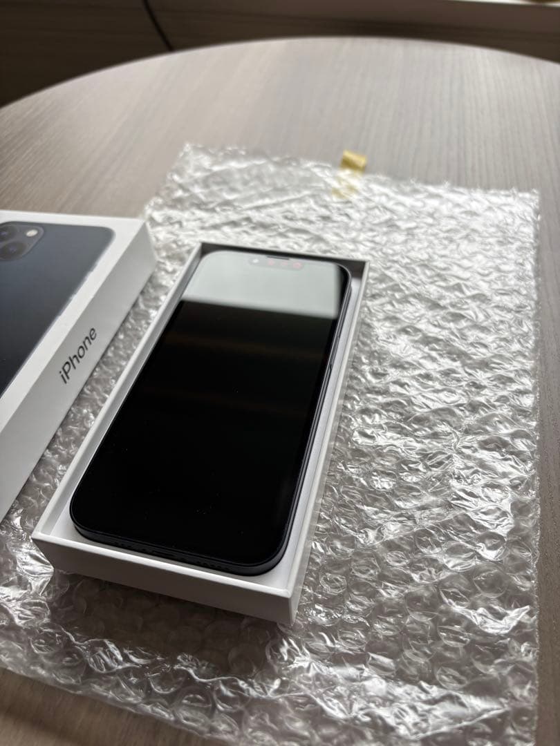 超美品 iPhone13 「バッテリー84%」128GB SIMフリー ブラック