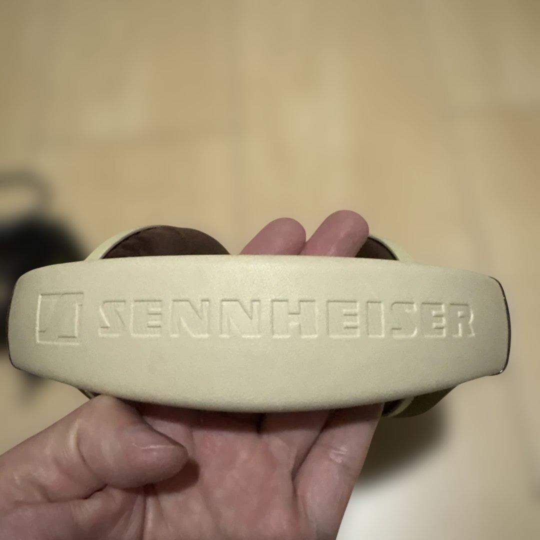 ヘッドホン Sennheiser HD598