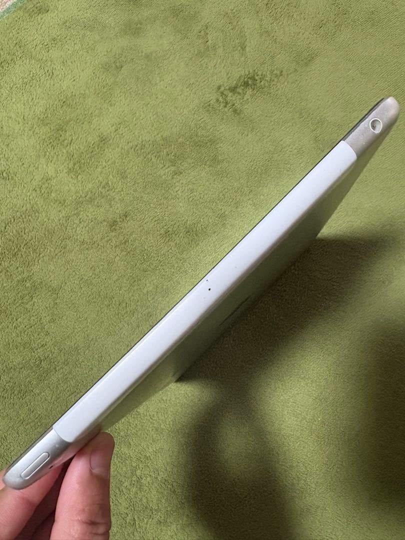 iPad 第9世代 cellular版 SIMフリー 64GB バッテリー96%