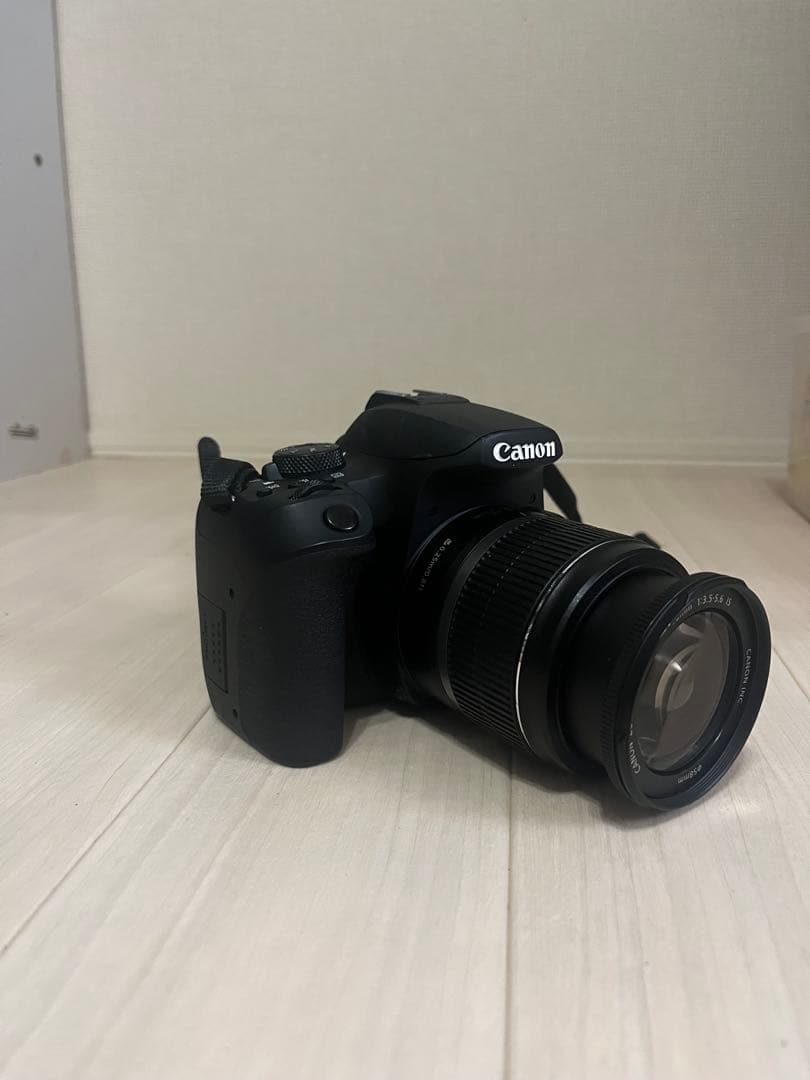 Canon EOS Kiss X10i 一眼レフカメラ