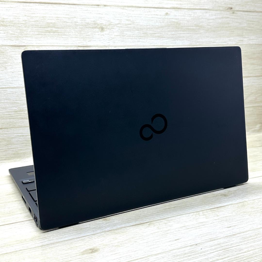 第11世代Corei5 16GB SSD512GB 軽量モデル 富士通 H93