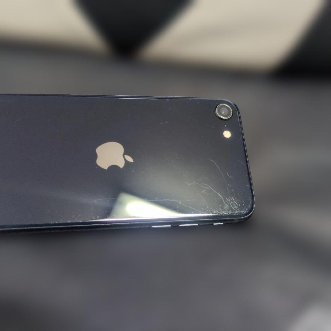 165 画面無傷　iPhone　se3 第3世代　64gb SIMフリー100%