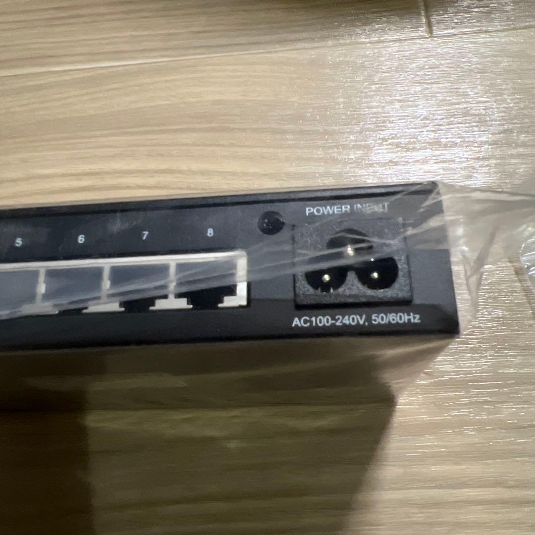 LANTRONIX S8TB 8ポートスイッチ