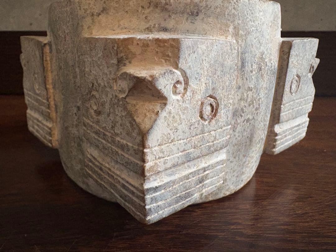 石？玉？の中国的置物　中国美術玉琮 10cm×10cm×高さ7cm 1150g