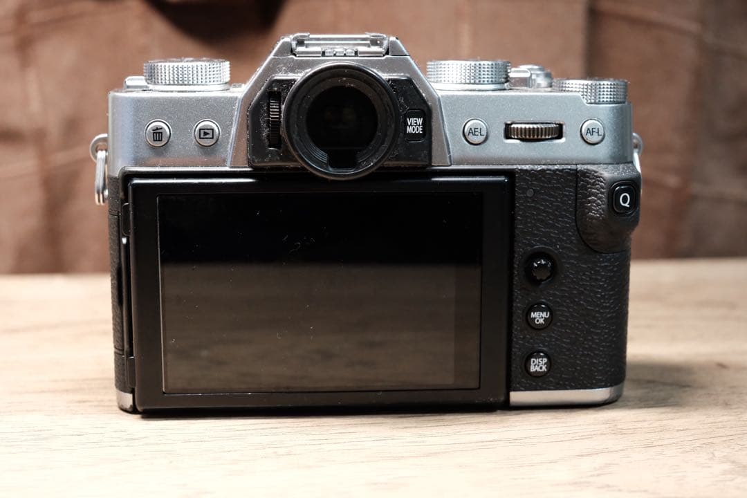 Fujifilm X-T30 ミラーレス一眼 シルバー　おまけバッテリー