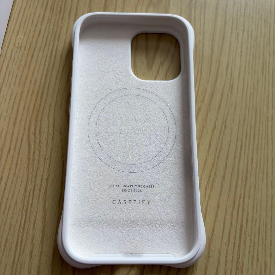 casetify ウェーブシリコンケース iPhone17 ホワイト