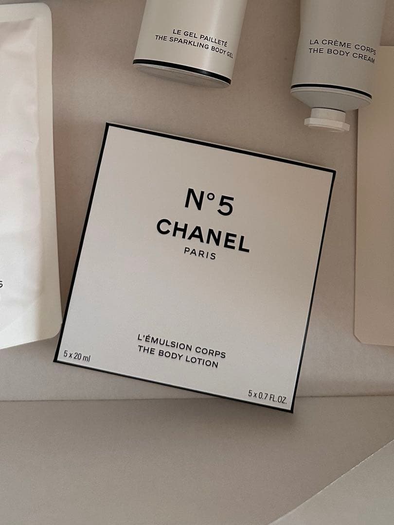 【特別限定品】シャネル N°5 ザ ボディローション チューブセット