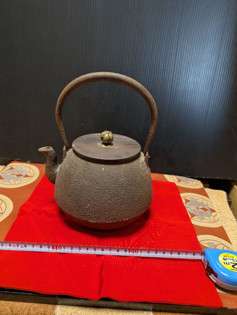 龍文堂鉄製急須と台、骨董品初期丸型、貴重品