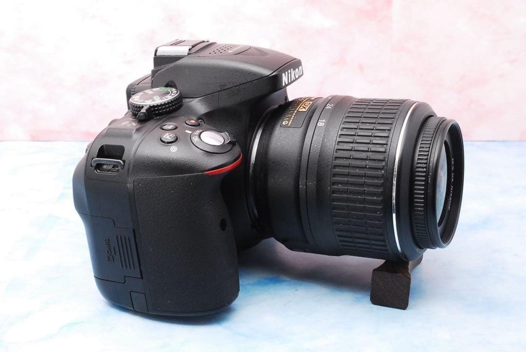☆Nikon D5300☆手ぶれ補正Wレンズ☆Wi-Fi搭載☆一眼レフカメラ