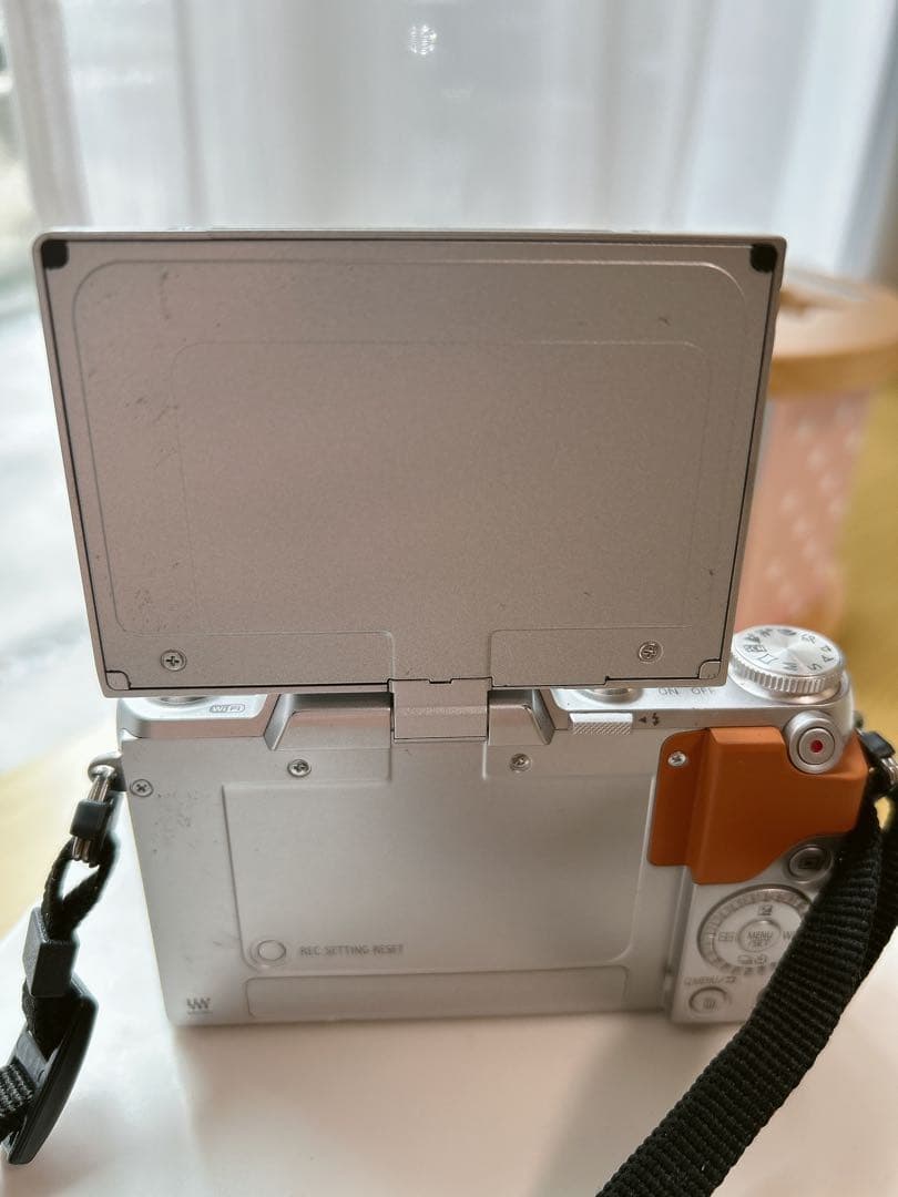 Panasonic LUMIX GF7 電池2個　三脚　SDカード64G付き