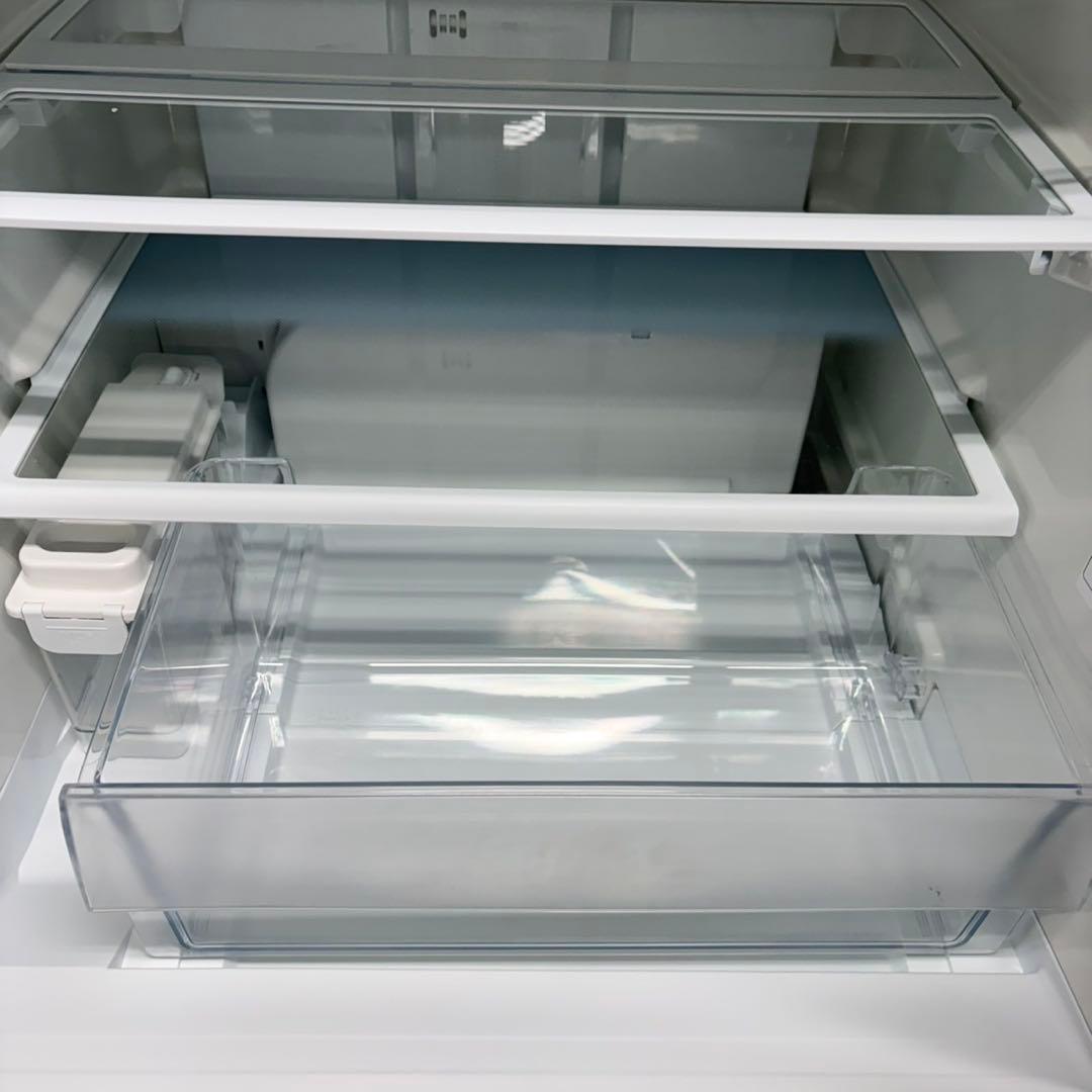 942 関東　3ドア　右開き　大型冷蔵庫　東芝　一人暮らし〜4人向け　自動製氷機
