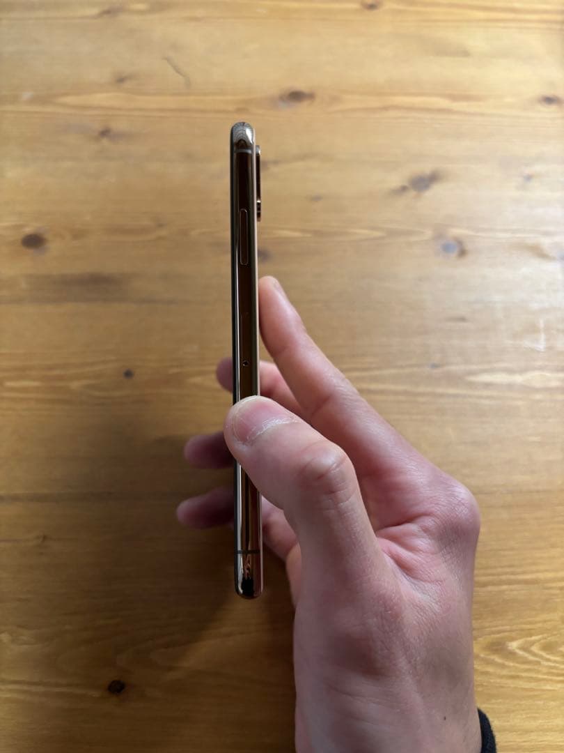 iPhone XS ゴールド　256gb SIMフリー　バッテリー98%