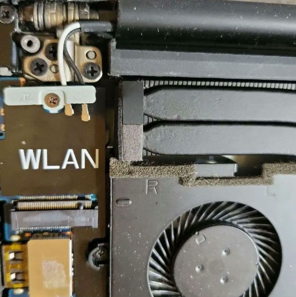 ジャンク Dell XPS 15 9560 ゲーミングノート と交換用パーツ