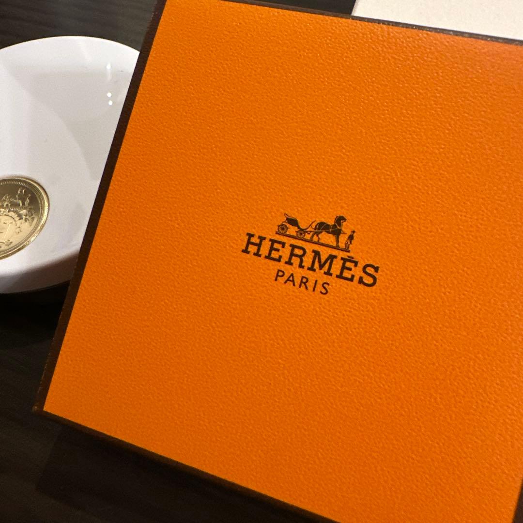 HERMÈS エルメス・プラン・エア フェイスパウダー プードル エクラ グロー
